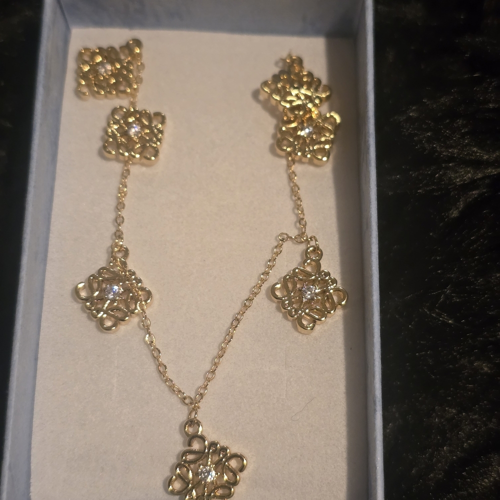 22kgp Dubai Jewelry- Gold Necklace With Intricate Design
